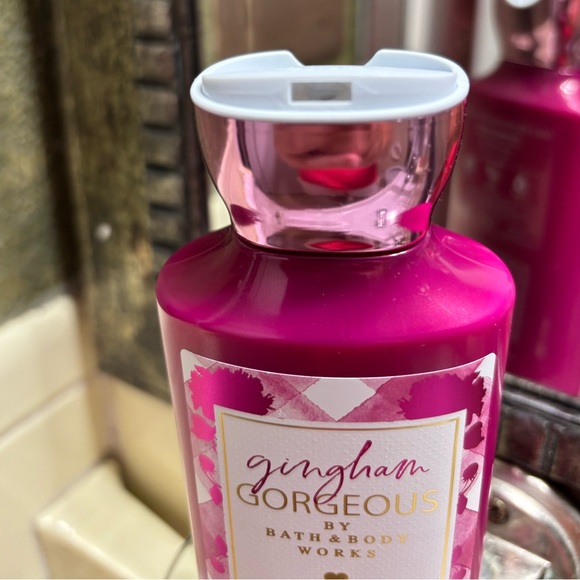 NIB BATH & BODY WORKS BODY LOTION! - Picture 6 of 6